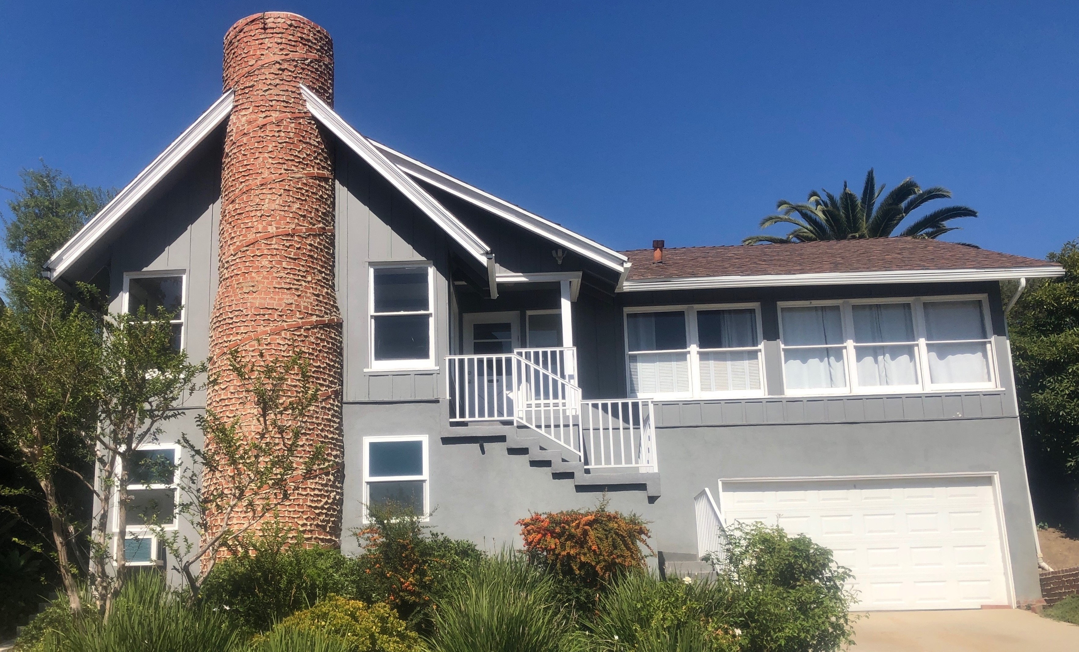 Pacific Palisades Estate Sale with a beautiful mix of Modern and