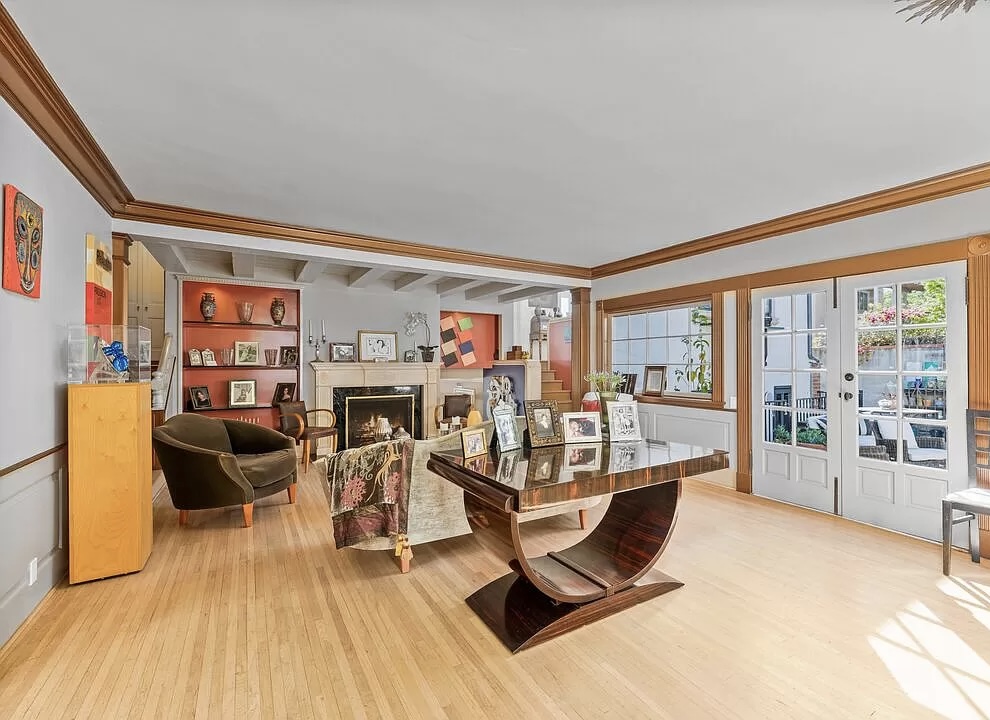 Estate Sale Table in Santa Monica, CA