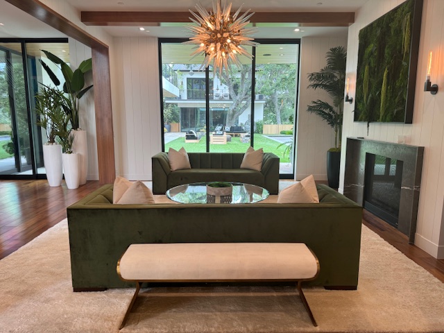 Estate Sale in Encino Hills, CA