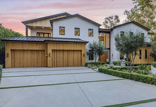 Estate Sale in Encino Hills, CA