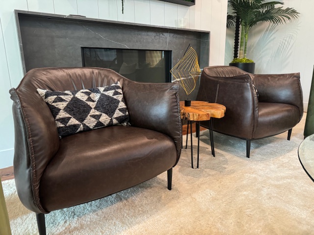 Estate Sale Furniture in Encino Hills, CA