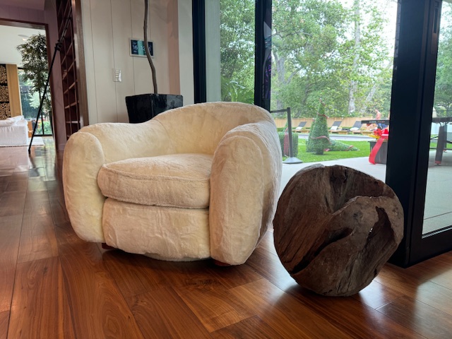 Estate Sale Furniture in Encino Hills, CA