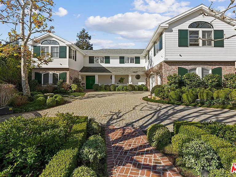 Estate Sale in Brentwood, CA